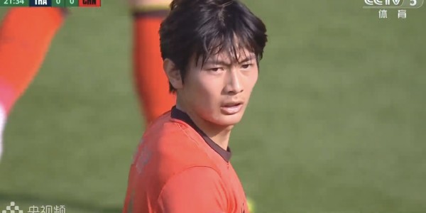 乐鱼体育下载-U23亚洲杯决赛！安东尼奥或弃用申花中场：踢丢点球，飞铲吃到2黄